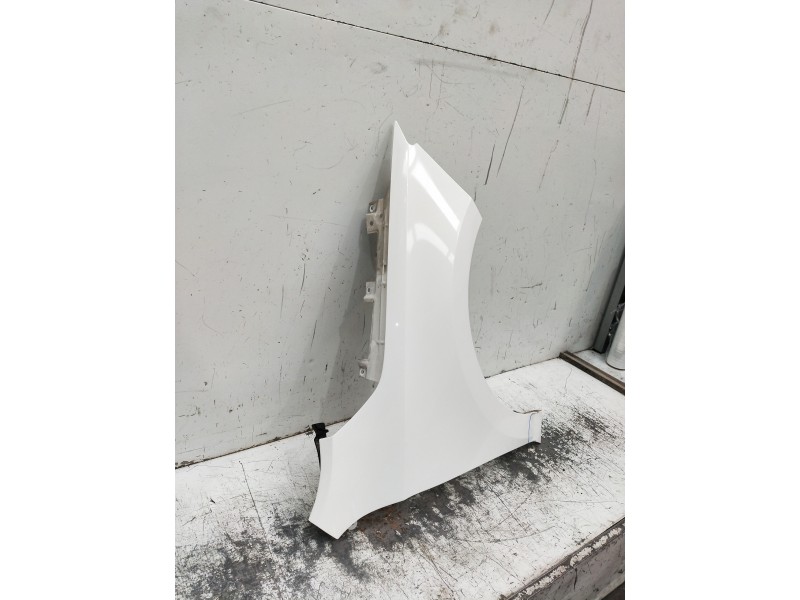 Recambio de aleta delantera derecha para seat toledo (kg3) style referencia OEM IAM   