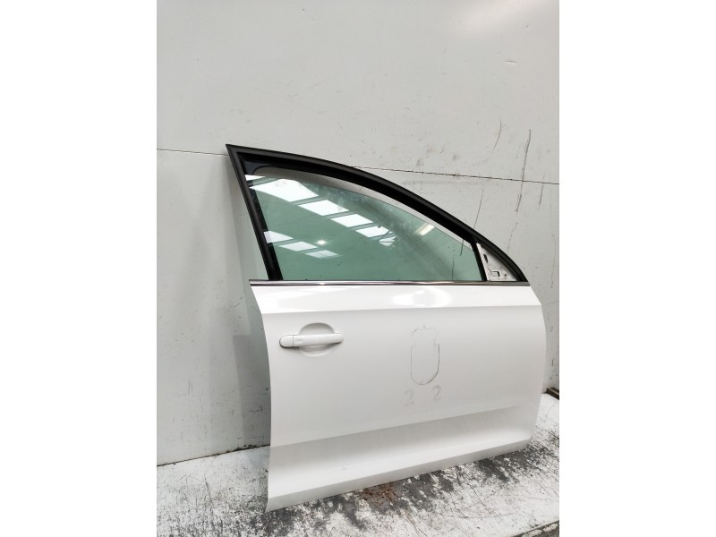 Recambio de puerta delantera derecha para seat toledo (kg3) style referencia OEM IAM   