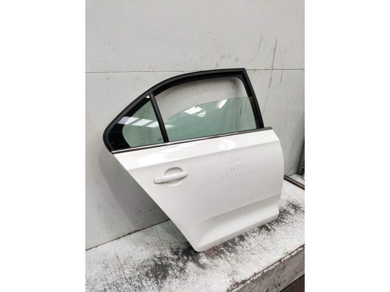 Recambio de puerta trasera derecha para seat toledo (kg3) style referencia OEM IAM   