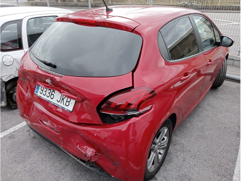 peugeot 208 del año 2015
