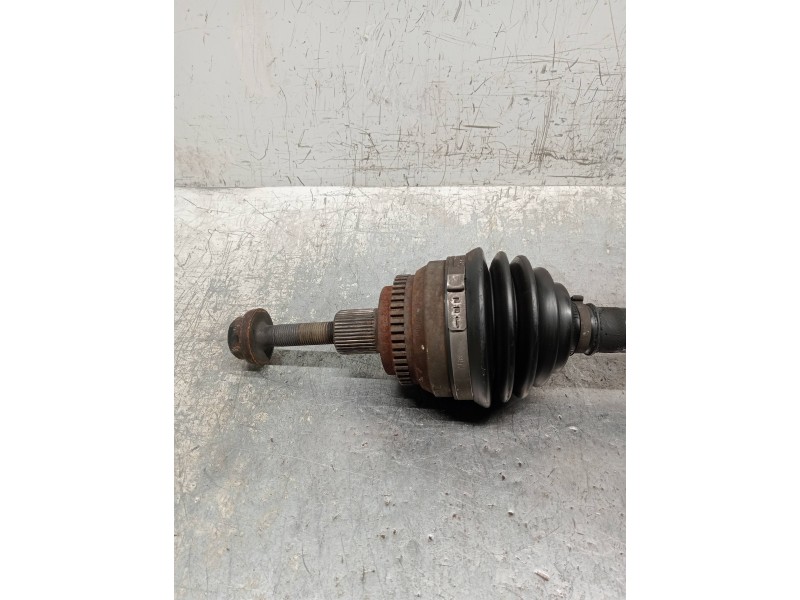 Recambio de transmision delantera izquierda para audi a6 berlina (c4) 2.6 quattro referencia OEM IAM   