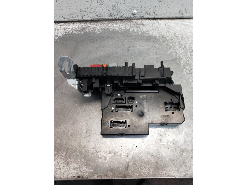 Recambio de caja reles / fusibles para mercedes clase clk (w207) coupe 350 cdi be prime edition (207.322) referencia OEM IAM 5DK