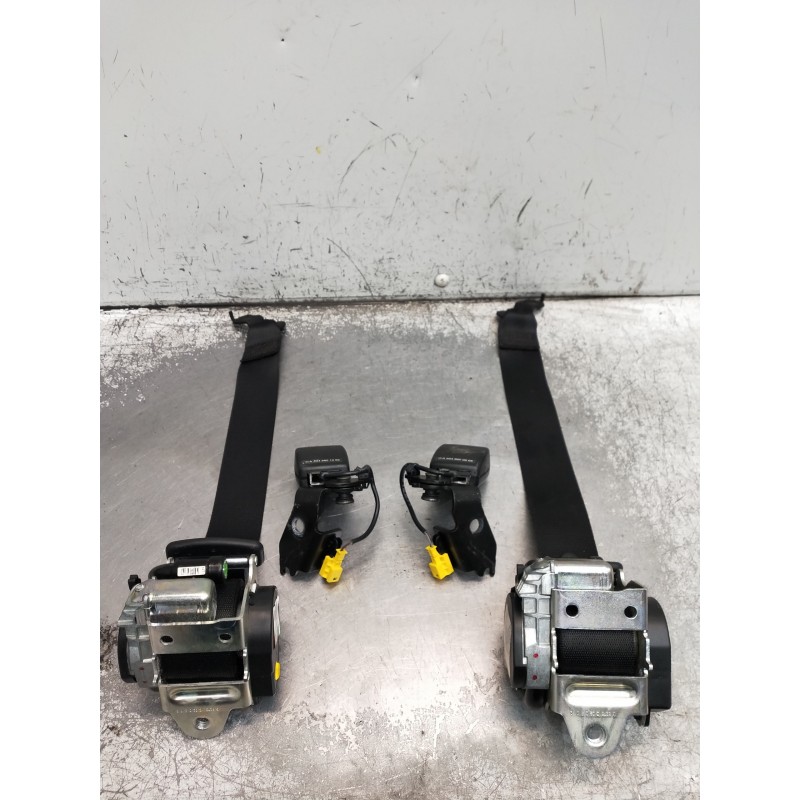 Recambio de juego cinturones trasero para mercedes clase clk (w207) coupe 350 cdi be prime edition (207.322) referencia OEM IAM 