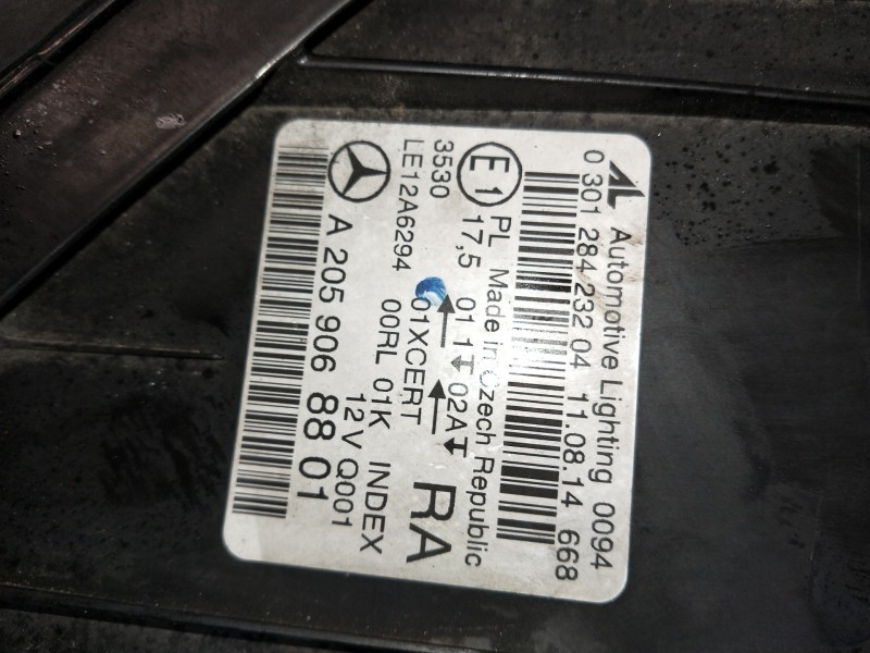 Recambio de faro derecho para mercedes clase c (w205) lim. c 220 cdi bluetec (205.004) referencia OEM IAM 030128423204 A20590688