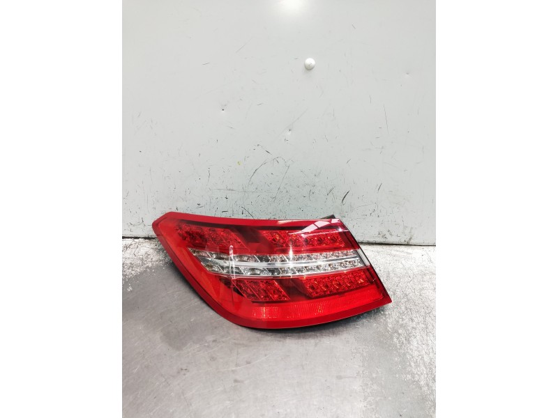 Recambio de piloto trasero izquierdo para mercedes clase clk (w207) coupe 350 cdi be prime edition (207.322) referencia OEM IAM 