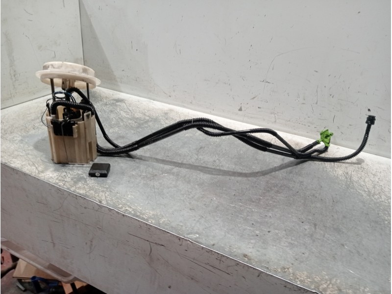 Recambio de bomba combustible para mercedes clase clk (w207) coupe 350 cdi be prime edition (207.322) referencia OEM IAM A204470