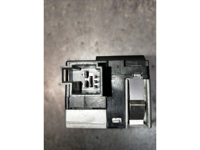 Recambio de modulo electronico para mercedes clase c (w205) lim. c 220 cdi bluetec (205.004) referencia OEM IAM A0999004101 3352