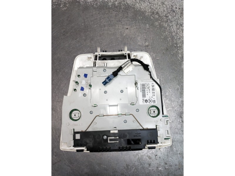 Recambio de luz interior para mercedes clase clk (w207) coupe 350 cdi be prime edition (207.322) referencia OEM IAM A2048202001 