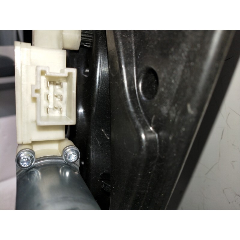 Recambio de elevalunas delantero derecho para mercedes clase c (w205) lim. c 220 cdi bluetec (205.004) referencia OEM IAM A20572
