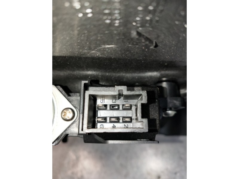 Recambio de elevalunas trasero derecho para mercedes clase c (w205) lim. c 220 cdi bluetec (205.004) referencia OEM IAM A2055408