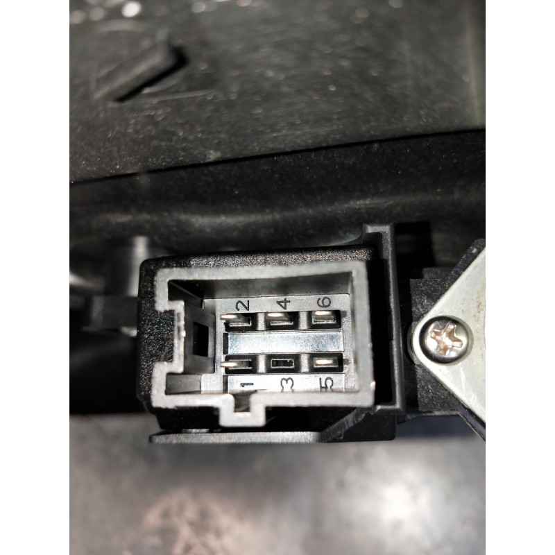 Recambio de elevalunas trasero izquierdo para mercedes clase c (w205) lim. c 220 cdi bluetec (205.004) referencia OEM IAM A20554