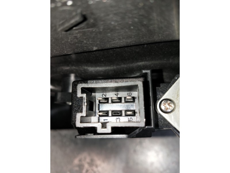 Recambio de elevalunas trasero izquierdo para mercedes clase c (w205) lim. c 220 cdi bluetec (205.004) referencia OEM IAM A20554