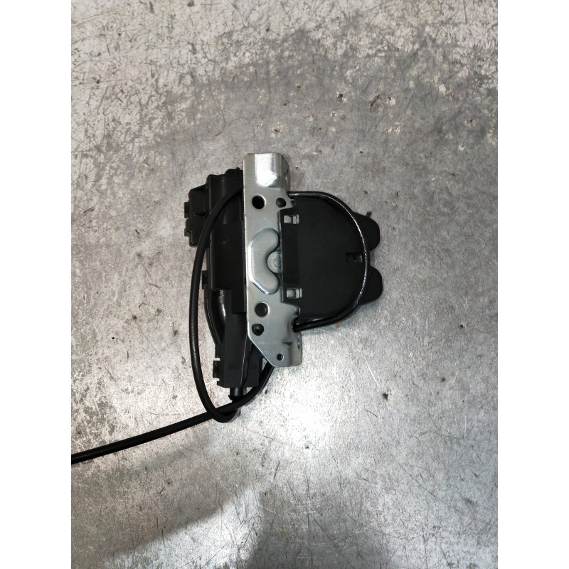 Recambio de motor cierre centralizado porton para mercedes clase c (w205) lim. c 220 cdi bluetec (205.004) referencia OEM IAM A2