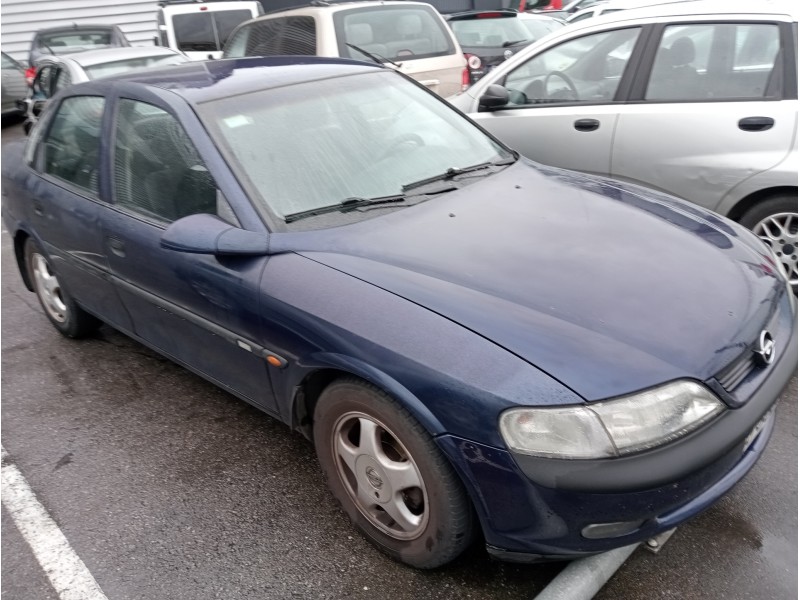 opel vectra b berlina del año 1998