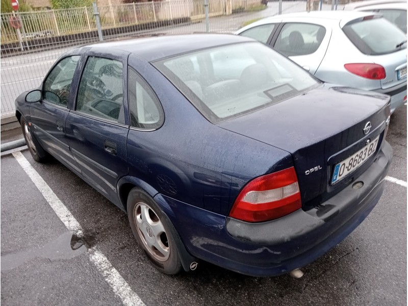 opel vectra b berlina del año 1998