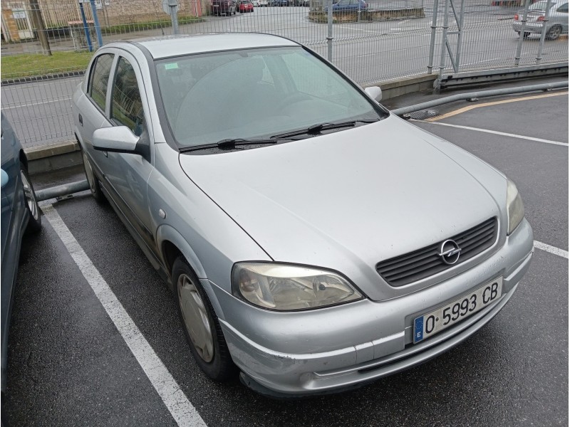 opel astra g berlina del año 1998