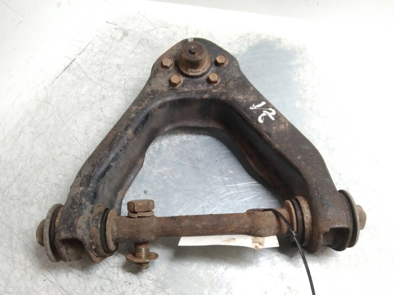 Recambio de brazo suspension superior delantero izquierdo para nissan pick-up (d21) king cab diesel 4x4 referencia OEM IAM   