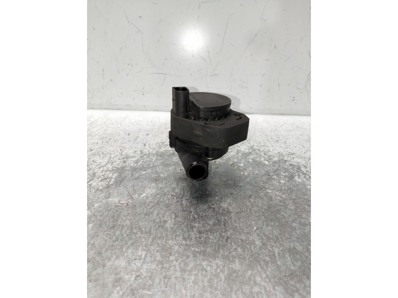 Recambio de bomba agua para mercedes clase c (w205) lim. c 220 cdi bluetec (205.004) referencia OEM IAM 3130591163 A2118350023 
