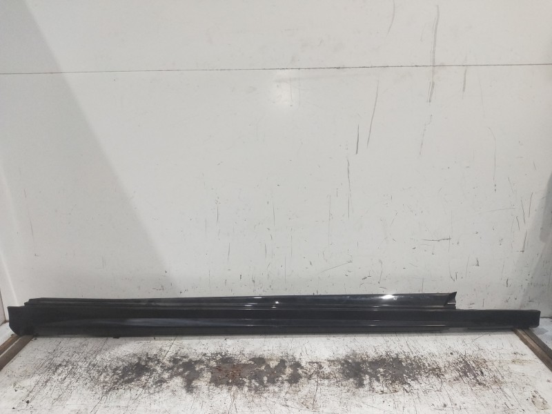 Recambio de faldon lateral para mercedes clase c (w205) lim. c 220 cdi bluetec (205.004) referencia OEM IAM  DERECHO 