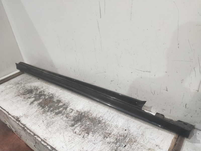 Recambio de faldon lateral para mercedes clase c (w205) lim. c 220 cdi bluetec (205.004) referencia OEM IAM  DERECHO 