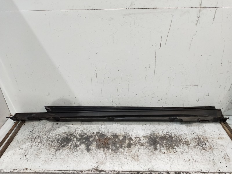 Recambio de faldon lateral para mercedes clase c (w205) lim. c 220 cdi bluetec (205.004) referencia OEM IAM  DERECHO 