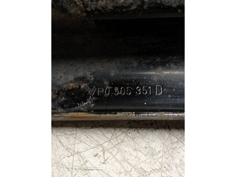 Recambio de brazo suspension inferior trasero izquierdo para porsche cayenne (typ 92aa) diesel referencia OEM IAM 7P0505351D  
