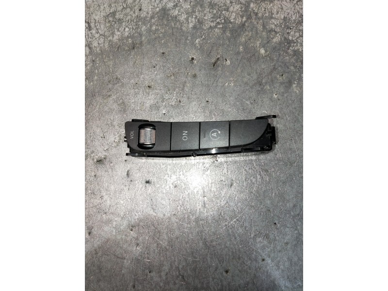 Recambio de mando multifuncion para mercedes clase c (w205) lim. c 220 cdi bluetec (205.004) referencia OEM IAM A2059056303 3462