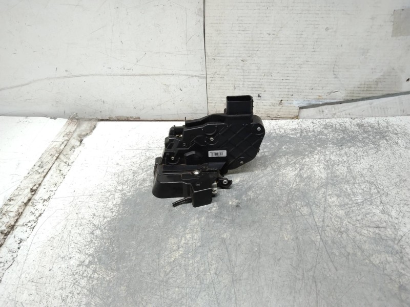 Recambio de motor cierre centralizado delantero derecho para volvo v50 familiar 2.4 kinetic referencia OEM IAM 30753664  5P