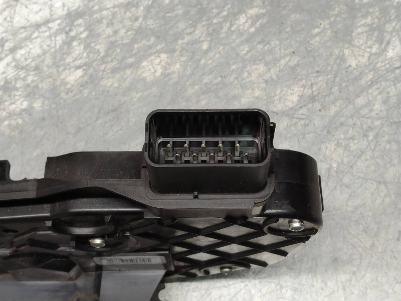 Recambio de motor cierre centralizado delantero derecho para volvo v50 familiar 2.4 kinetic referencia OEM IAM 30753664  5P