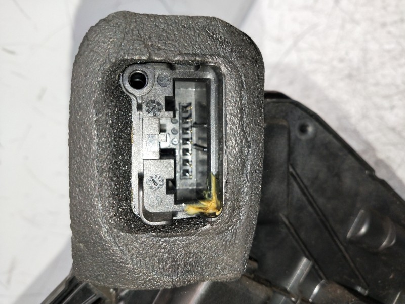 Recambio de motor cierre centralizado delantero derecho para seat toledo (kg3) style referencia OEM IAM 5E1837016A  5P