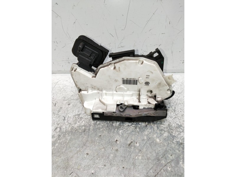 Recambio de motor cierre centralizado trasero derecho para seat toledo (kg3) style referencia OEM IAM 5E0839016A  PRECIO OE