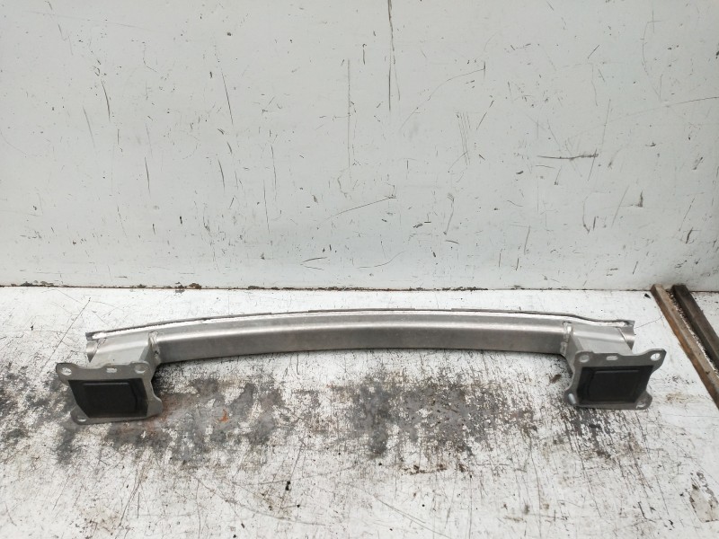 Recambio de refuerzo paragolpes delantero para audi a4 berlina (8w2) design edition referencia OEM IAM   