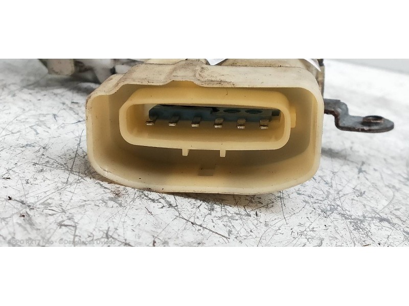 Recambio de motor cierre centralizado delantero derecho para toyota yaris (ncp1/nlp1/scp1) 1.4 d-4d linea luna referencia OEM IA