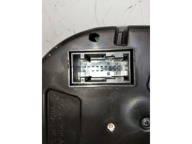 Recambio de cuadro instrumentos para seat toledo (kg3) style referencia OEM IAM 6JA920741J A2C38197400 