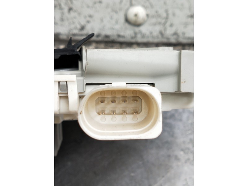 Recambio de motor cierre centralizado trasero izquierdo para audi a4 berlina (8w2) design edition referencia OEM IAM 4G0839015  