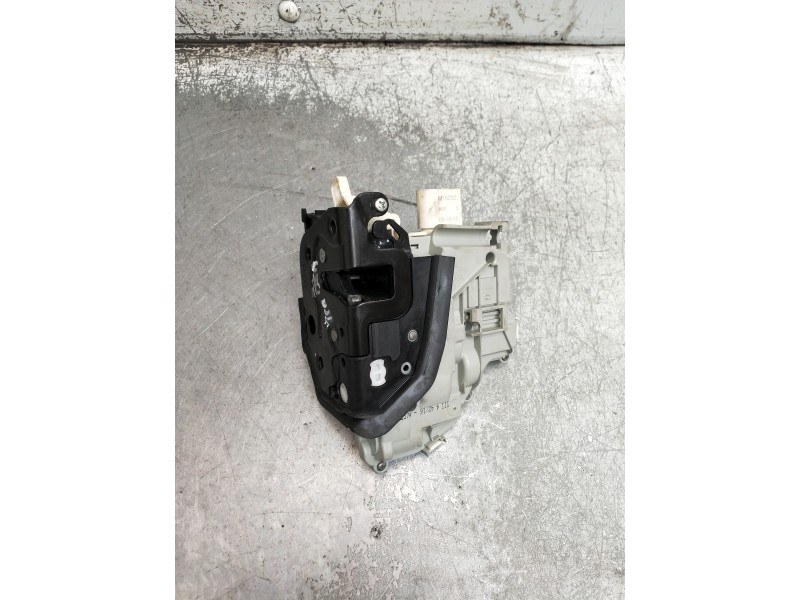Recambio de motor cierre centralizado trasero derecho para audi a4 berlina (8w2) design edition referencia OEM IAM 4G0839016H  