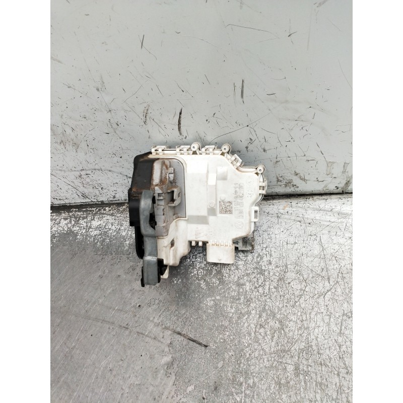 Recambio de motor cierre centralizado delantero derecho para audi a4 berlina (8w2) design edition referencia OEM IAM 8X1837016C 