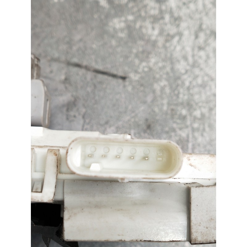 Recambio de motor cierre centralizado delantero derecho para audi a4 berlina (8w2) design edition referencia OEM IAM 8X1837016C 
