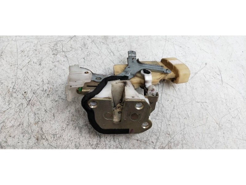 Recambio de motor cierre centralizado delantero izquierdo para toyota yaris (ncp1/nlp1/scp1) 1.4 d-4d linea luna referencia OEM 