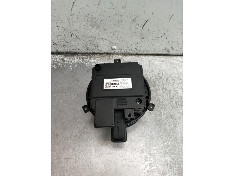 Recambio de motor calefaccion para audi a4 berlina (8w2) design edition referencia OEM IAM C24245104 CZ997005 
