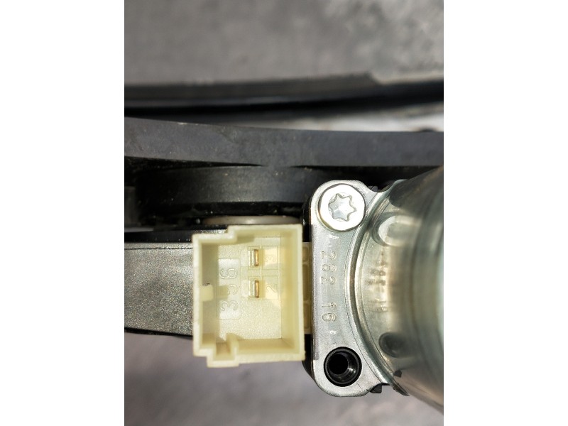 Recambio de elevalunas trasero izquierdo para audi a4 berlina (8w2) design edition referencia OEM IAM 8W0839461 1021C28049104 