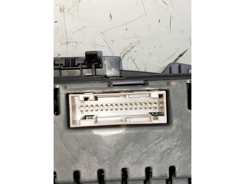 Recambio de cuadro instrumentos para audi a4 berlina (8w2) design edition referencia OEM IAM 8W5920771B  