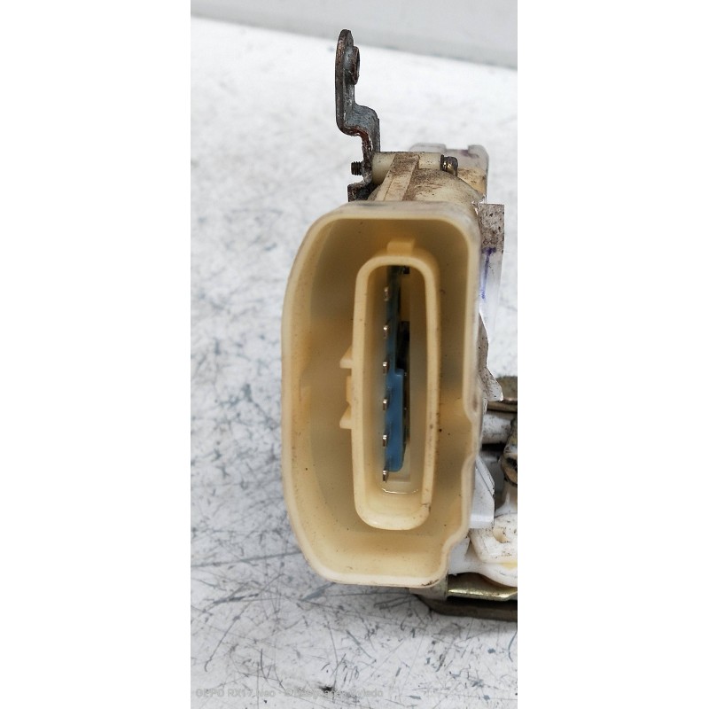 Recambio de motor cierre centralizado delantero izquierdo para toyota yaris (ncp1/nlp1/scp1) 1.4 d-4d linea luna referencia OEM 