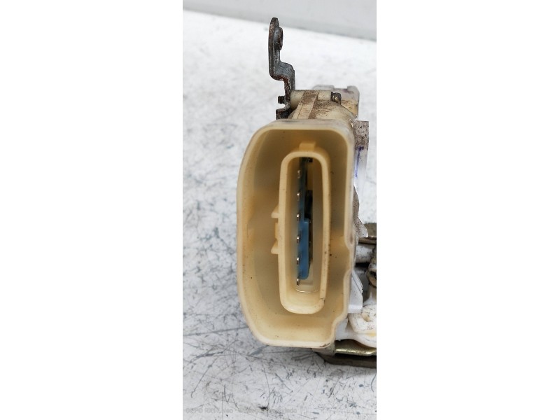 Recambio de motor cierre centralizado delantero izquierdo para toyota yaris (ncp1/nlp1/scp1) 1.4 d-4d linea luna referencia OEM 