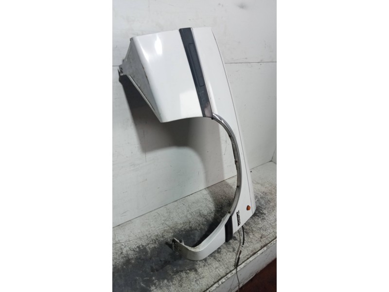 Recambio de aleta delantera izquierda para chrysler le baron turbo cabrio referencia OEM IAM   LEBARON