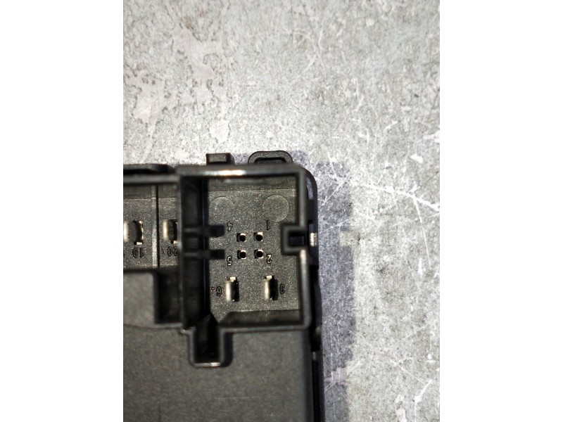 Recambio de modulo electronico para audi a4 berlina (8w2) design edition referencia OEM IAM  DERECHO 