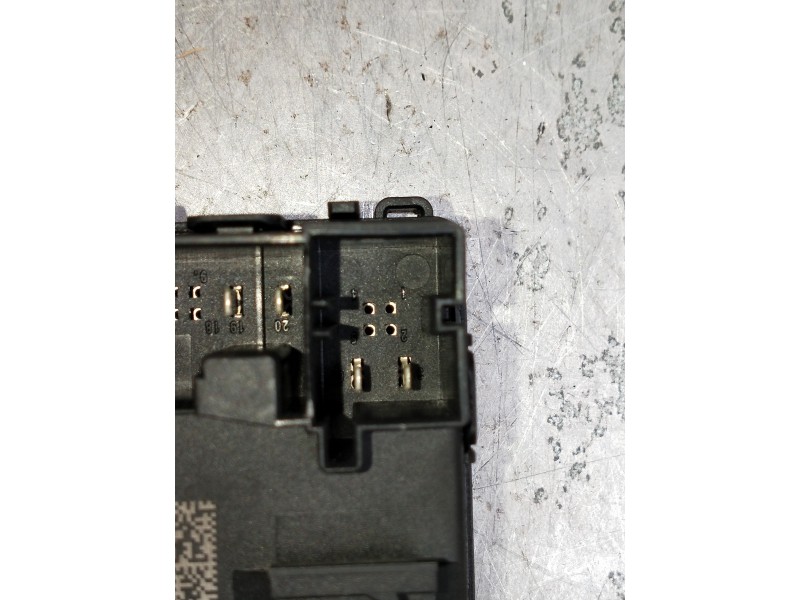 Recambio de modulo electronico para audi a4 berlina (8w2) design edition referencia OEM IAM 8W959592E  