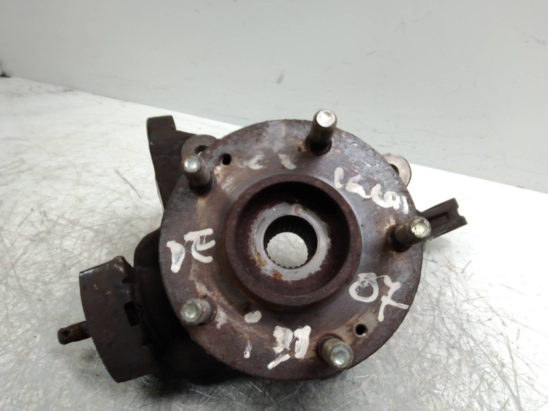 Recambio de mangueta delantera derecha para hyundai i30 classic referencia OEM IAM   