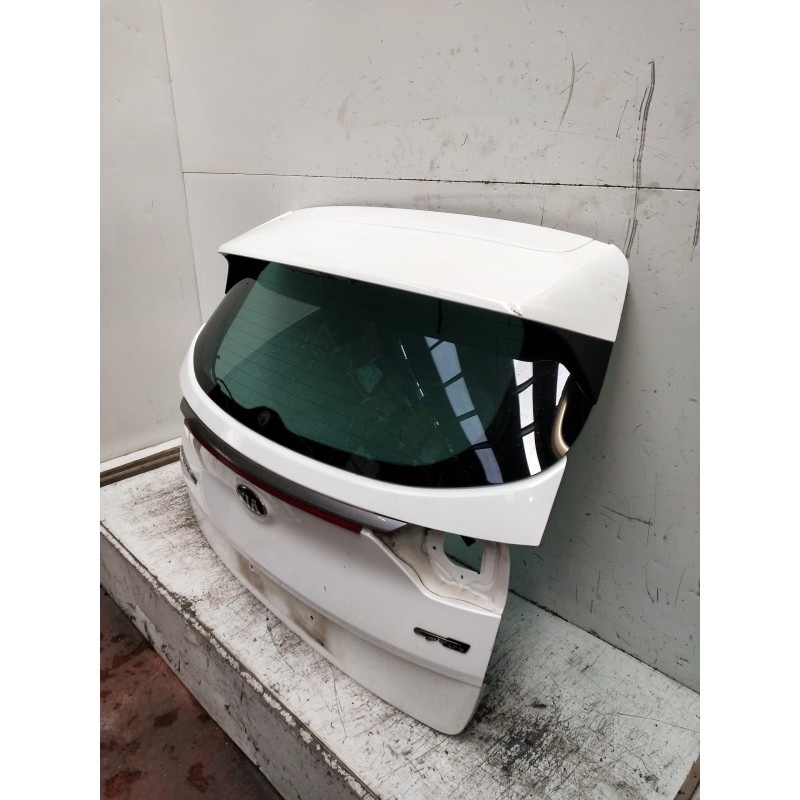 Recambio de porton trasero para kia sportage spirit 2wd referencia OEM IAM   5P