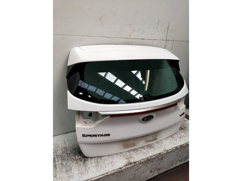 Recambio de porton trasero para kia sportage spirit 2wd referencia OEM IAM   5P